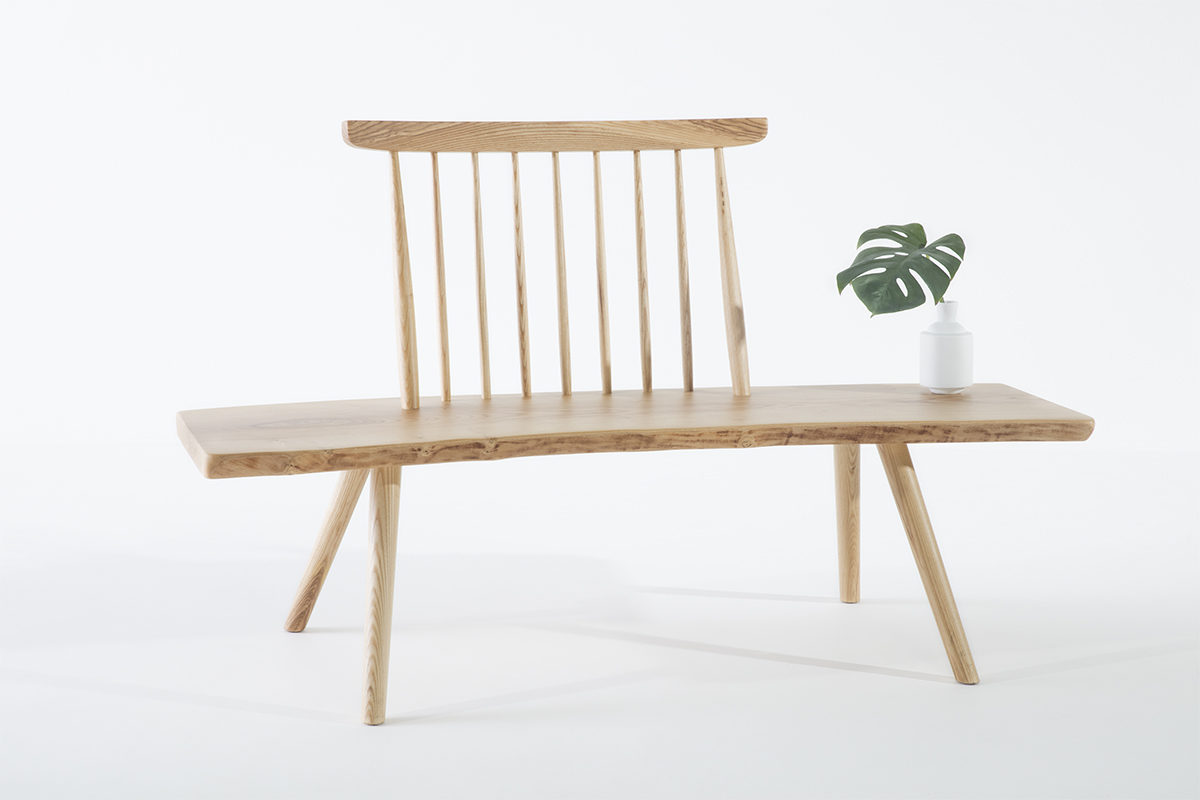 banc en bois avec dossier Pols Potten, design scandinave, bois massif, agence Parade