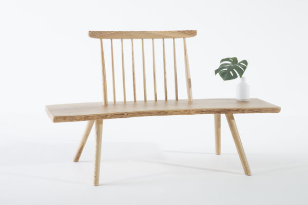 banc en bois avec dossier Pols Potten, design scandinave, bois massif, agence Parade