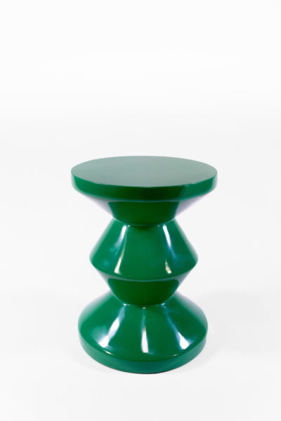 tabouret zig zag vert laqué, de la marque Pols Potten, agence Parade